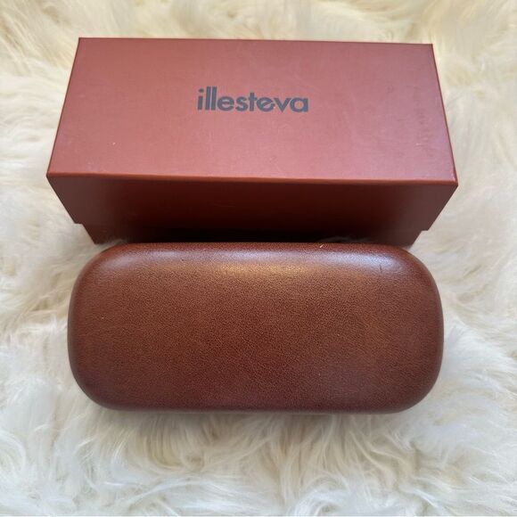 Illesteva Leonard Sunglasses main image 6